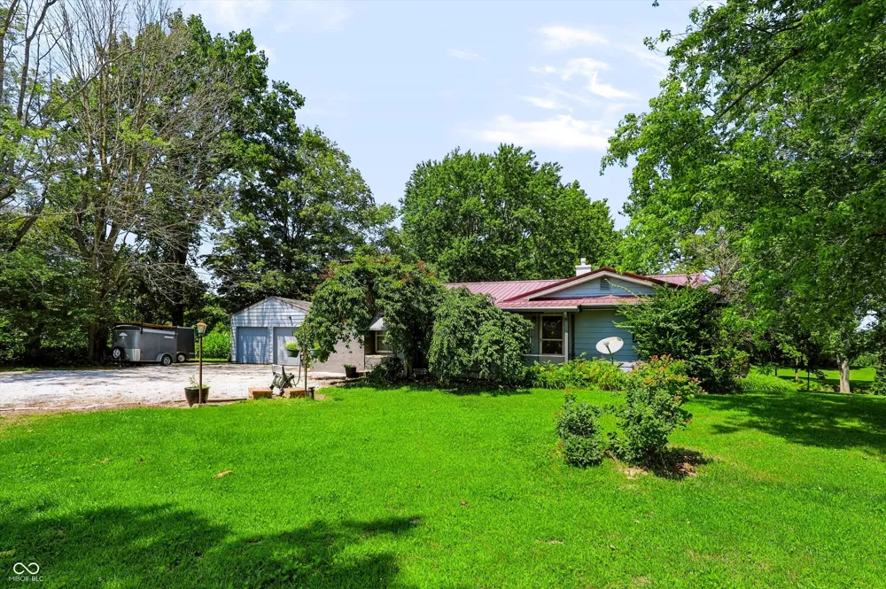 10328 W 100 Kokomo, IN 46901