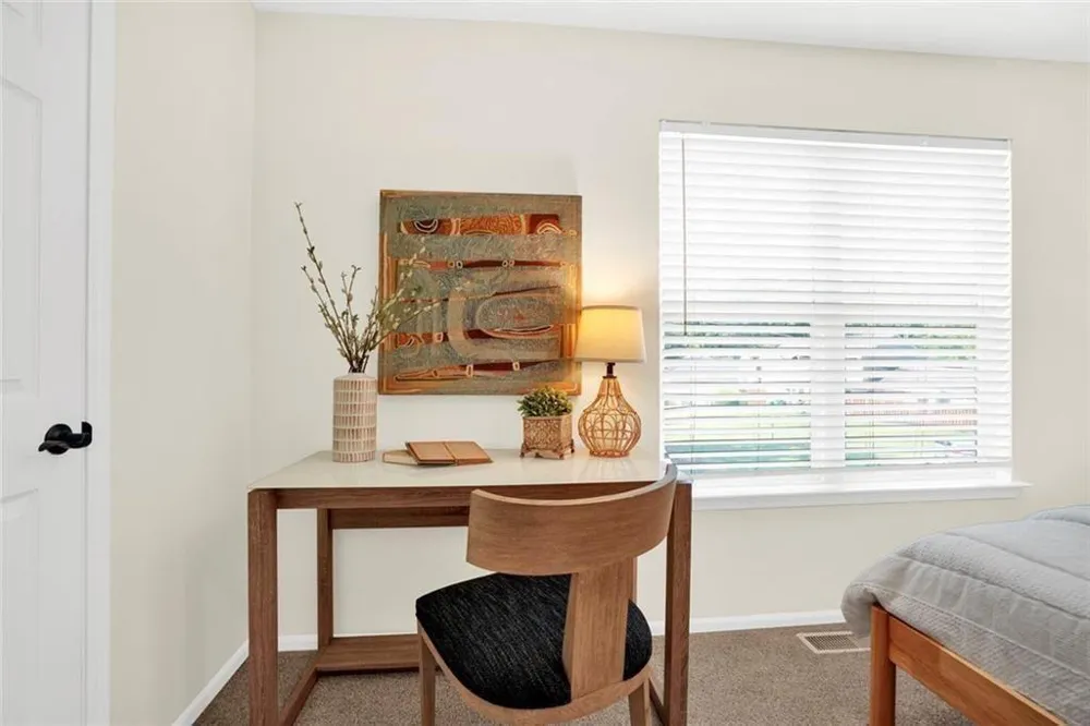 604 Ivey Court #B Woodstock, GA 30188