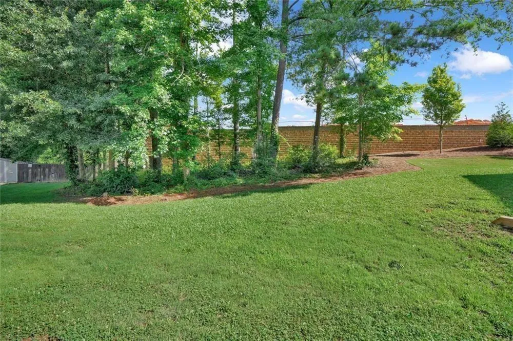 604 Ivey Court #B Woodstock, GA 30188