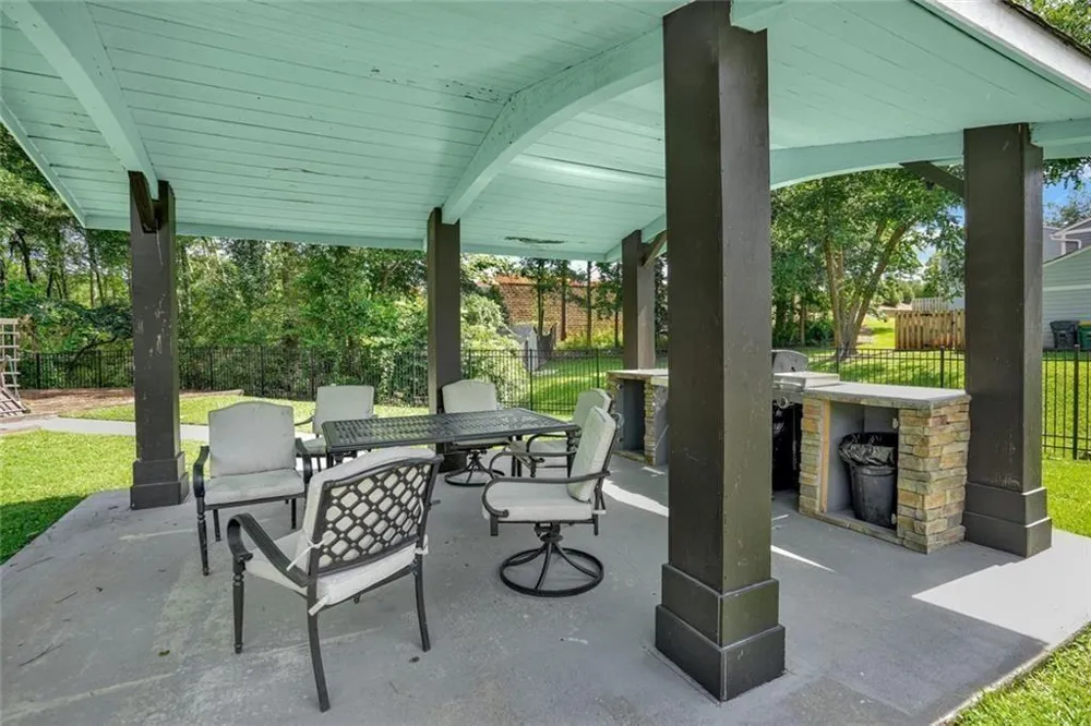 604 Ivey Court #B Woodstock, GA 30188