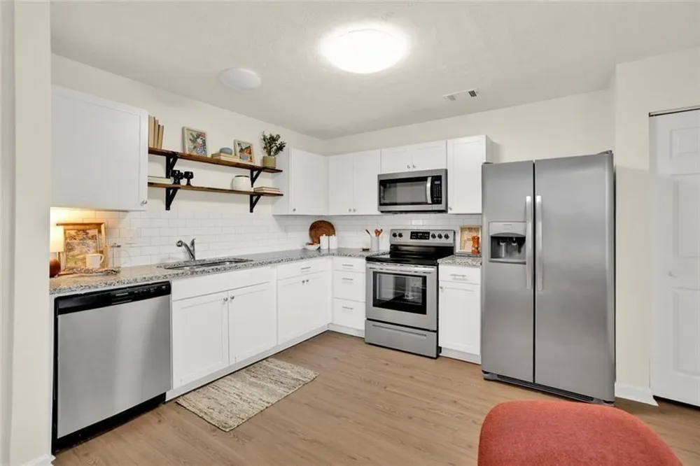 604 Ivey Court #B Woodstock, GA 30188