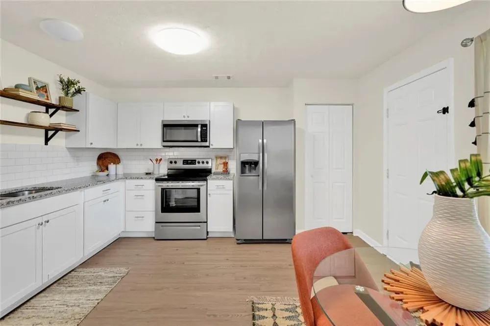 604 Ivey Court #B Woodstock, GA 30188