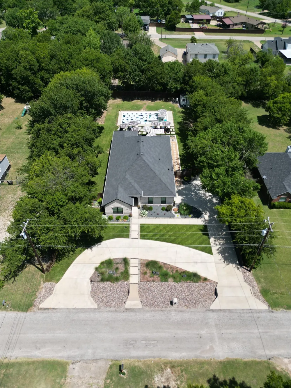 1635 Frederick Street Lancaster, TX 75134