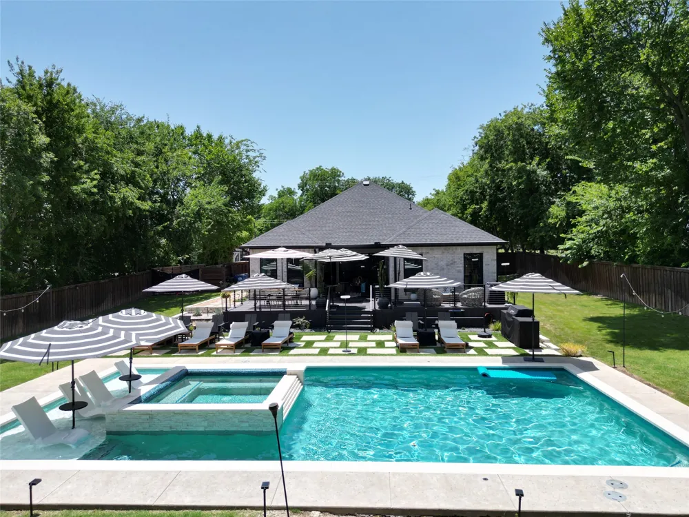1635 Frederick Street Lancaster, TX 75134