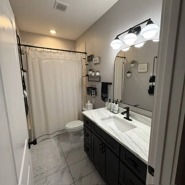 1635 Frederick Street Lancaster, TX 75134