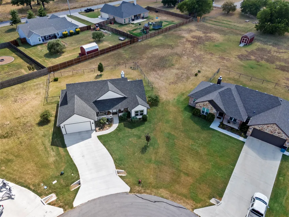 108 Daisy Court Paradise, TX 76073