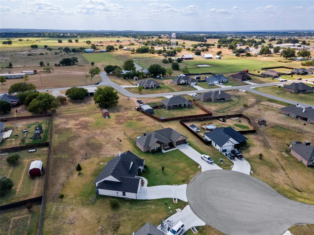 108 Daisy Court Paradise, TX 76073