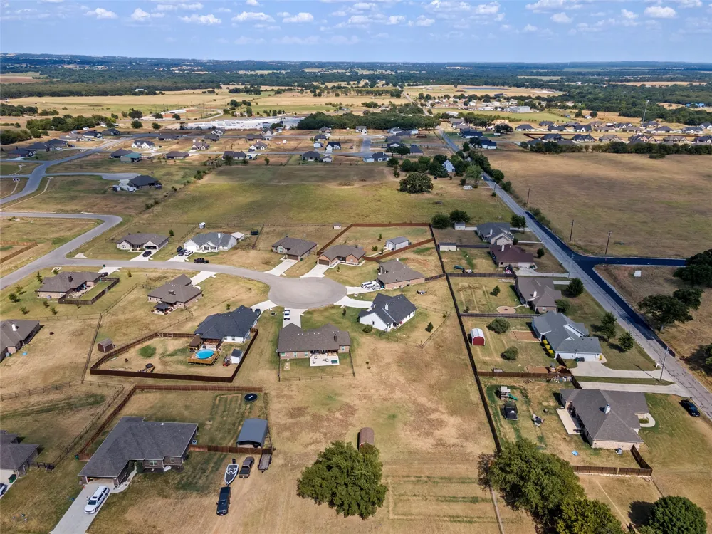 108 Daisy Court Paradise, TX 76073