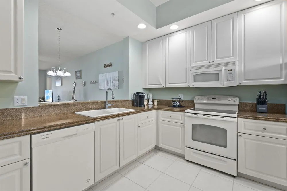 16 Harbour Isle Drive W #303 Fort Pierce, FL 34949