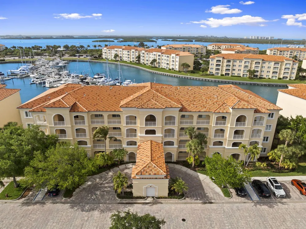 16 Harbour Isle Drive W #303 Fort Pierce, FL 34949