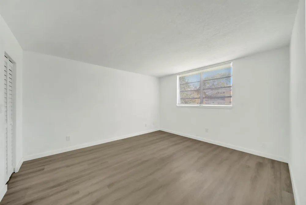 6001 NW 61st Avenue #112 Tamarac, FL 33319