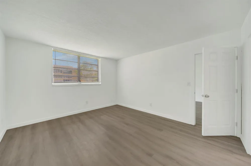 6001 NW 61st Avenue #112 Tamarac, FL 33319
