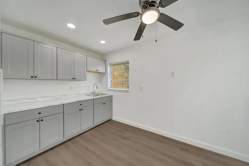 6001 NW 61st Avenue #112 Tamarac, FL 33319