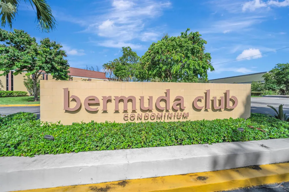 6001 NW 61st Avenue #112 Tamarac, FL 33319
