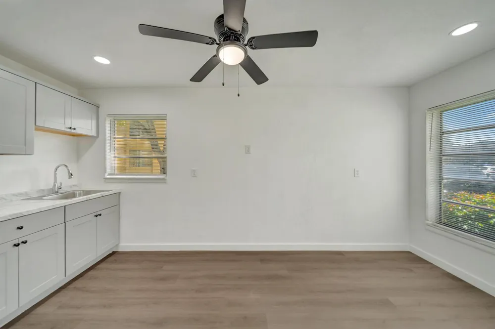 6001 NW 61st Avenue #112 Tamarac, FL 33319
