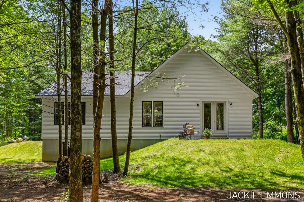 22672 W Kendaville Road Pierson Township, MI 49339