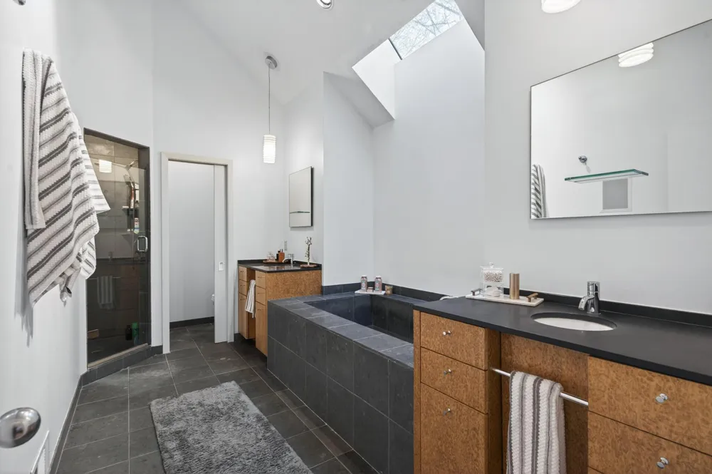 19750 Waterford Place Excelsior, MN 55331