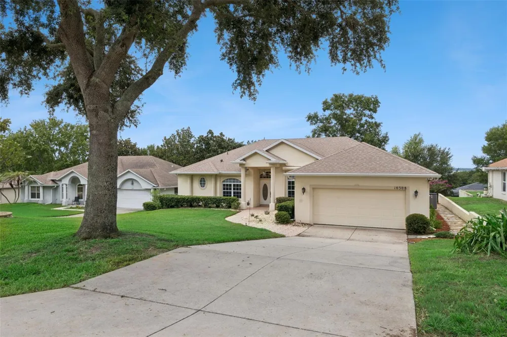 10308 CALLE DE FLORES DRIVE Clermont, FL 34711