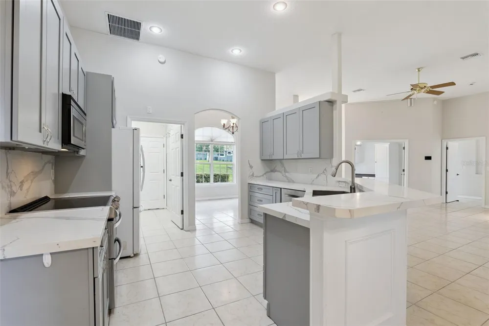 10308 CALLE DE FLORES DRIVE Clermont, FL 34711