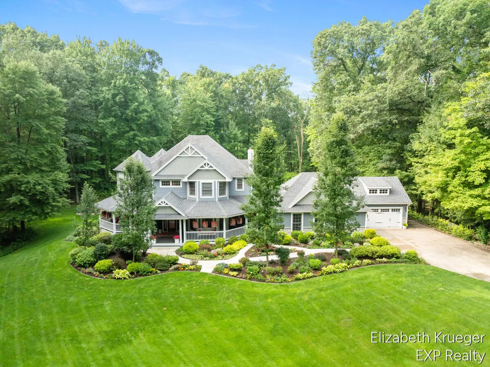 8350 Winterforest Drive NE Rockford, MI 49341