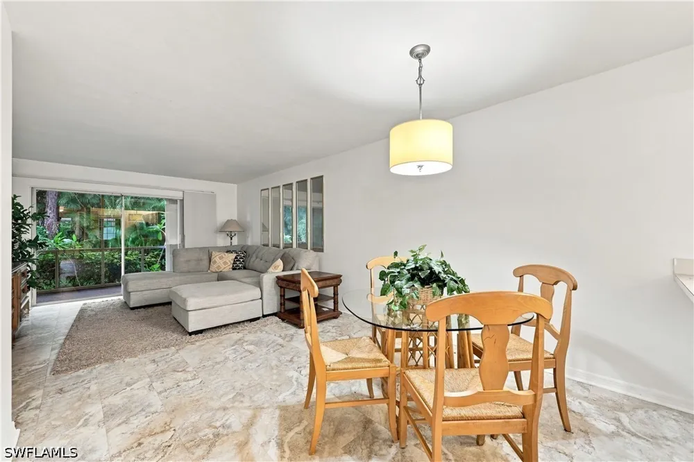 Kings Lake Boulevard #2-103 Naples, FL 34112