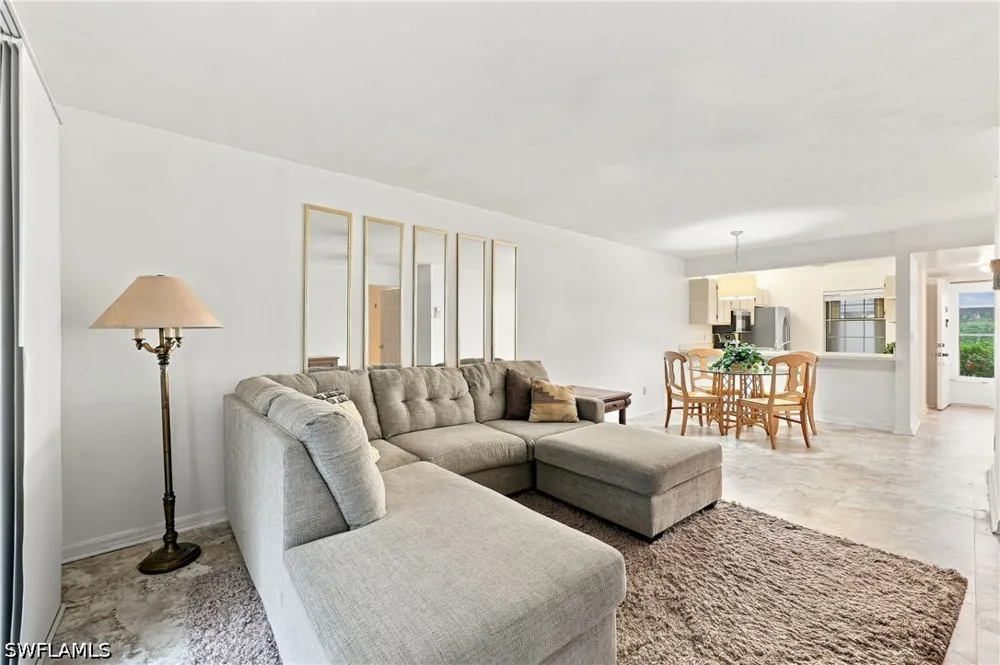 Kings Lake Boulevard #2-103 Naples, FL 34112