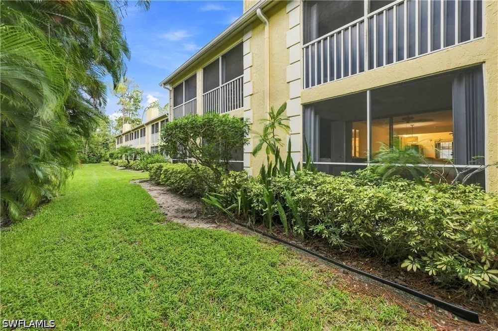 Kings Lake Boulevard #2-103 Naples, FL 34112