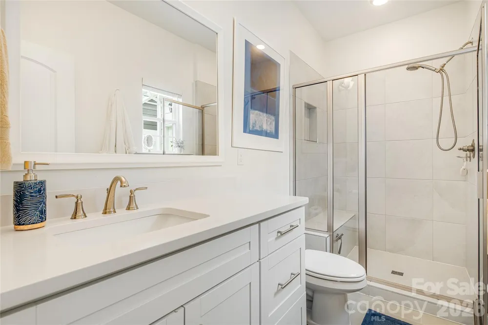 30 Walnut Springs Drive Asheville, NC 28804
