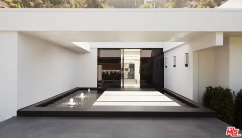 1720 Doheny Drive