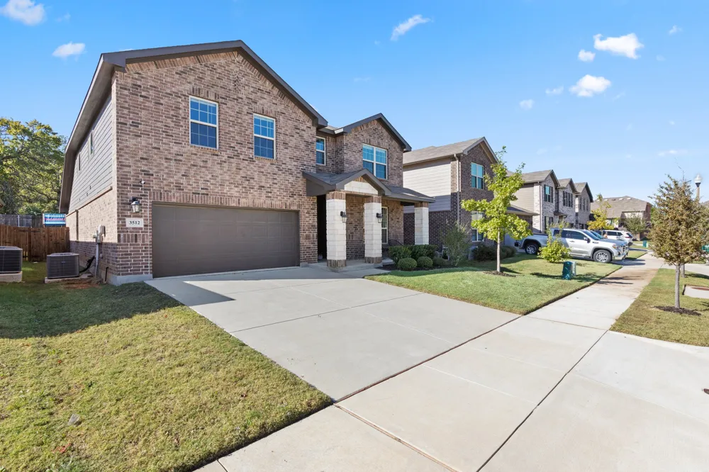 3512 Harbour Mist Trail Denton, TX 76208