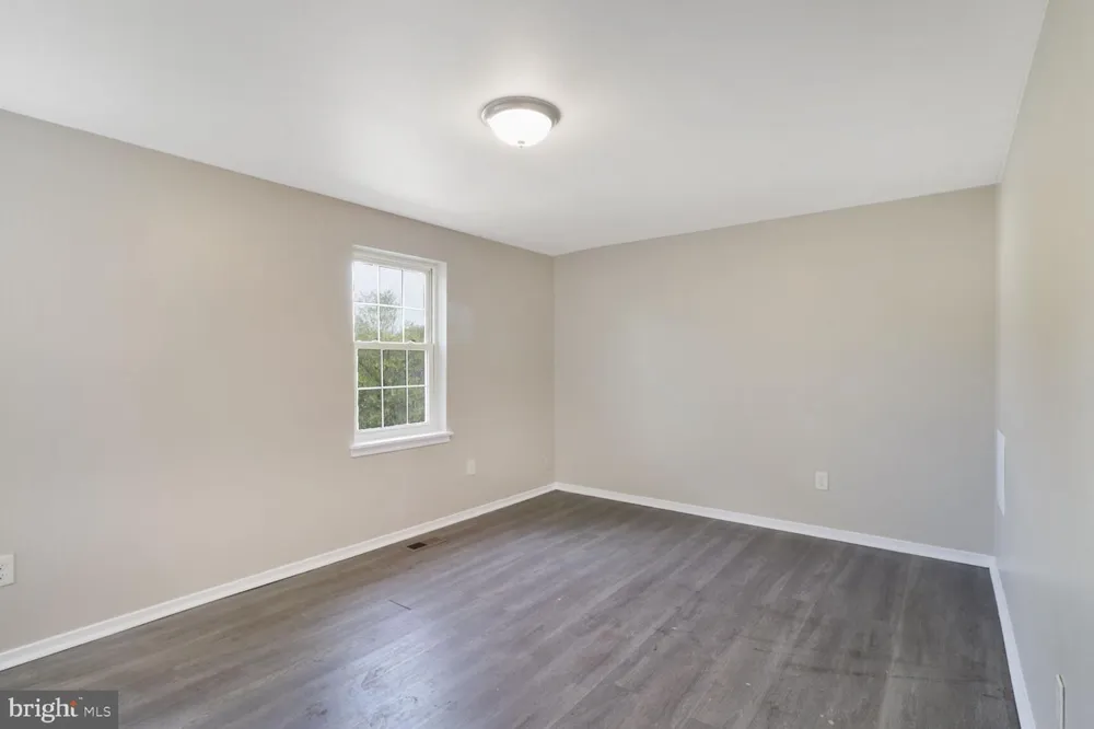 8507 CASTLEMILL CIRCLE Nottingham, MD 21236