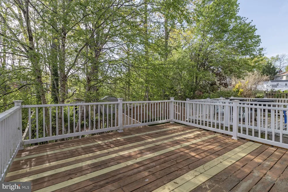 8507 CASTLEMILL CIRCLE Nottingham, MD 21236