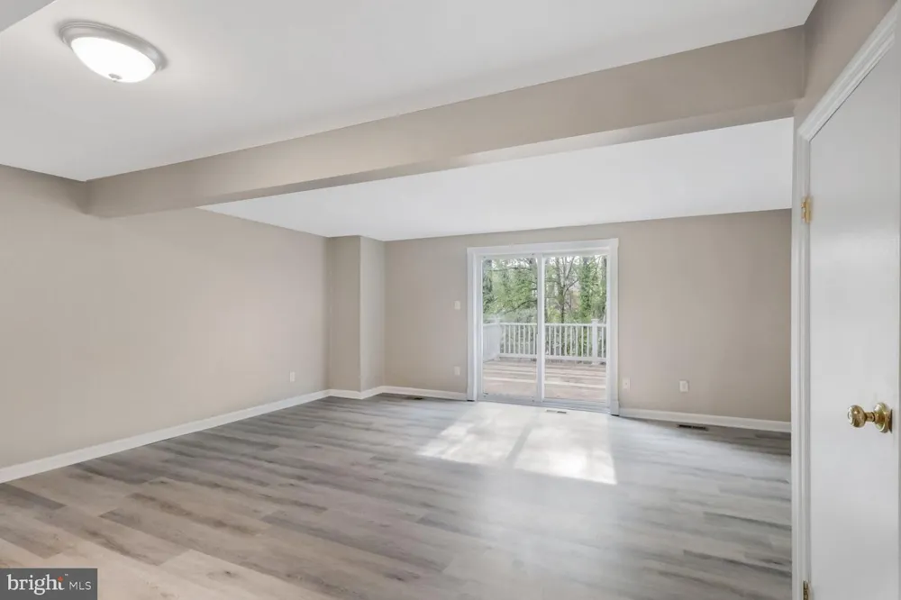 8507 CASTLEMILL CIRCLE Nottingham, MD 21236