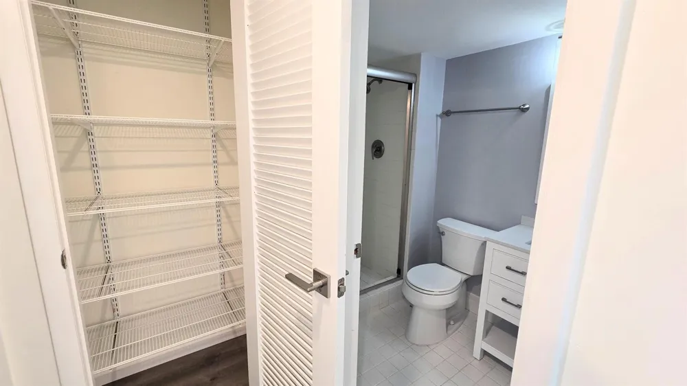 3100 W ROLLING HILLS CIRCLE #609 Davie, FL 33328