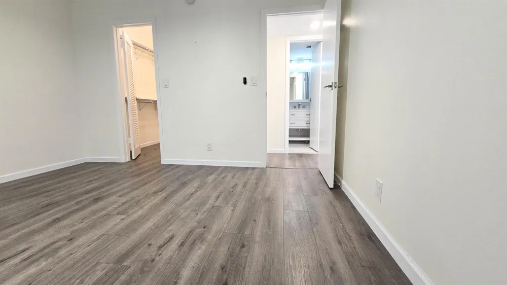 3100 W ROLLING HILLS CIRCLE #609 Davie, FL 33328