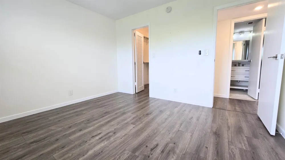 3100 W ROLLING HILLS CIRCLE #609 Davie, FL 33328