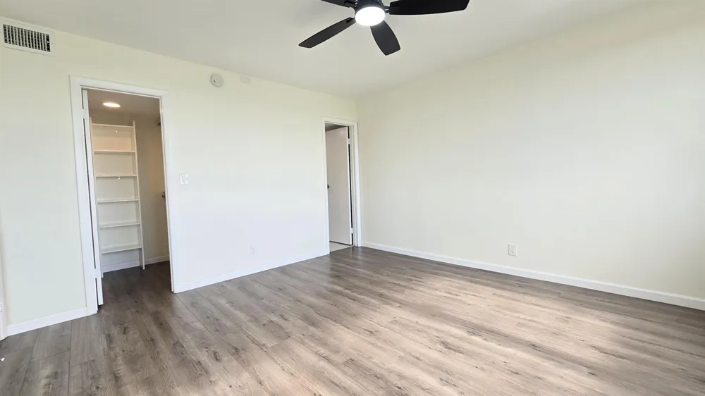 3100 W ROLLING HILLS CIRCLE #609 Davie, FL 33328