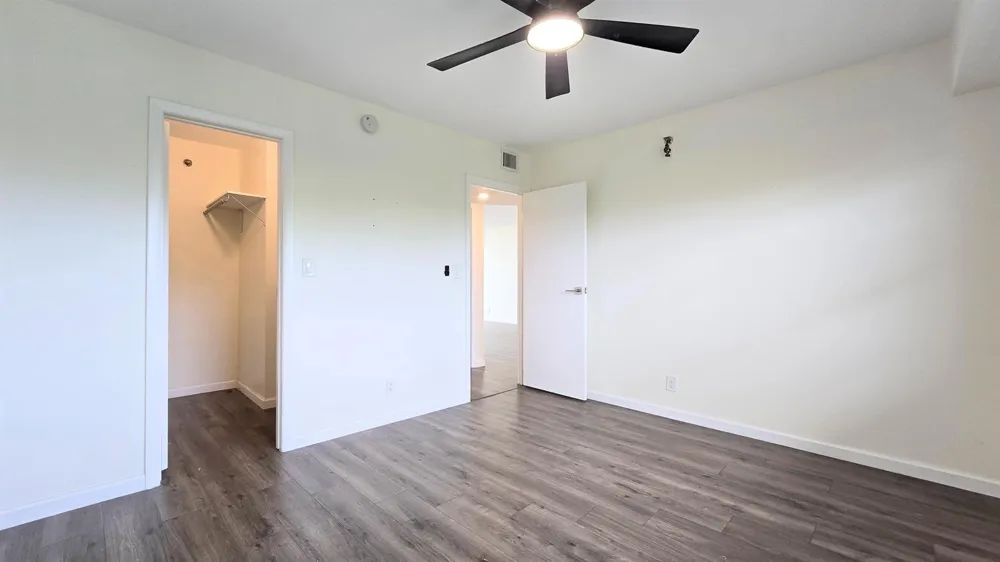3100 W ROLLING HILLS CIRCLE #609 Davie, FL 33328