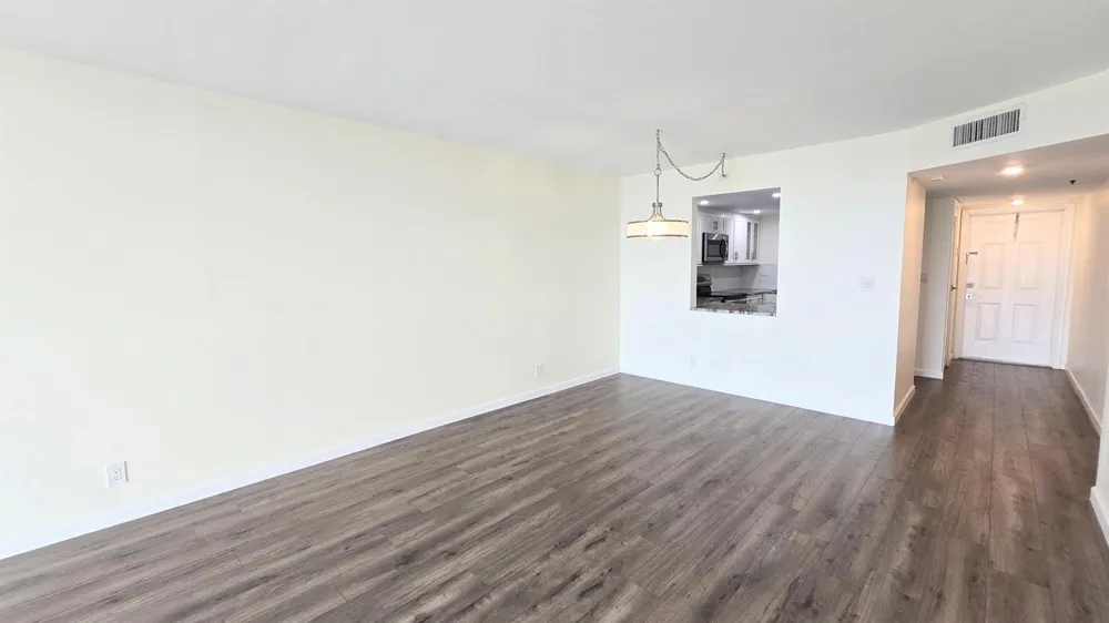 3100 W ROLLING HILLS CIRCLE #609 Davie, FL 33328