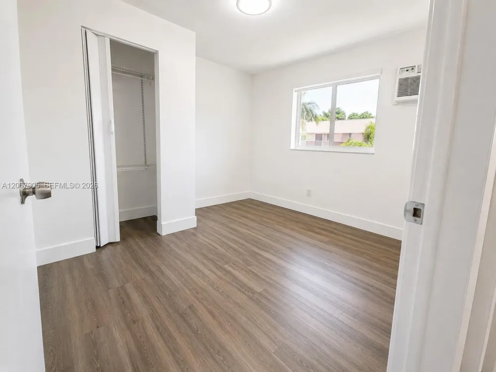 1945 NW 29th St #Unit 8 Miami, FL 33142