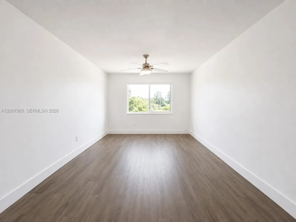 1945 NW 29th St #Unit 8 Miami, FL 33142