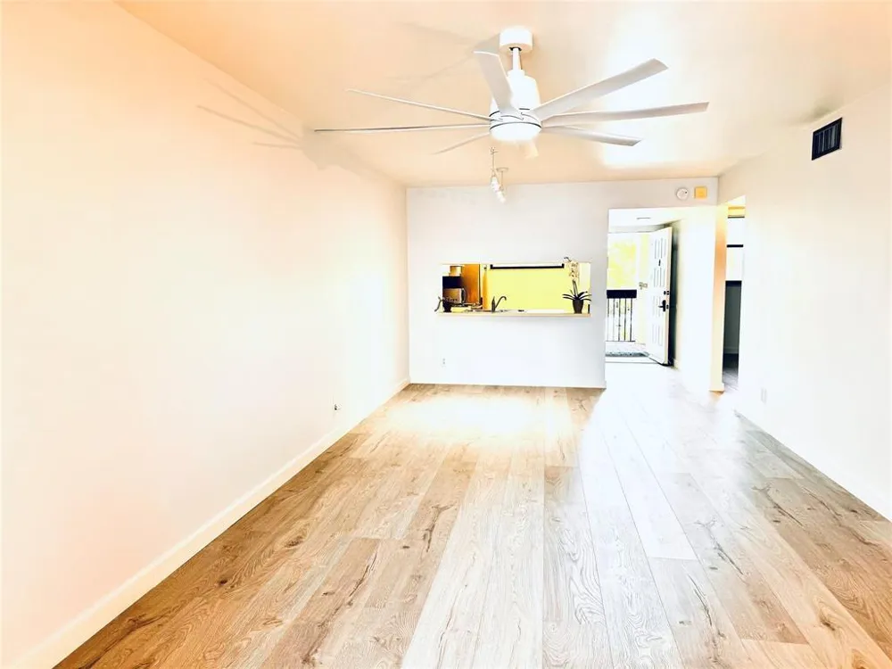 111 LAKE EMERALD DRIVE #407 Oakland Park, FL 33309