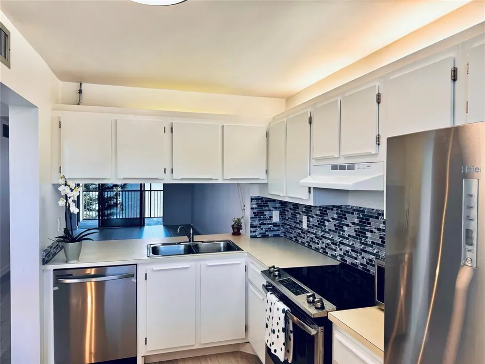 111 LAKE EMERALD DRIVE #407 Oakland Park, FL 33309