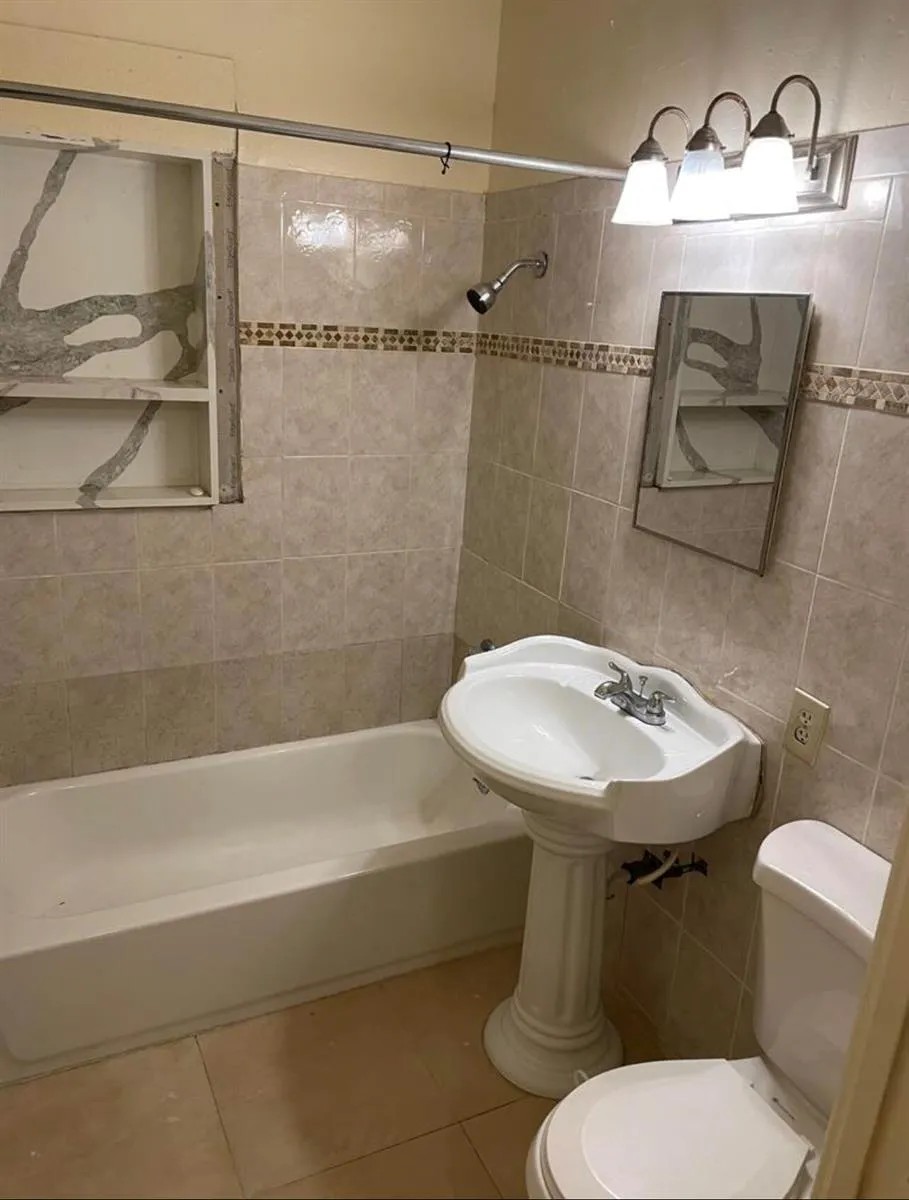 729 S 11th Street Fort Pierce, FL 34950