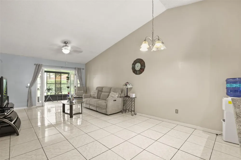 49 PINE ISLAND CIRCLE Kissimmee, FL 34743