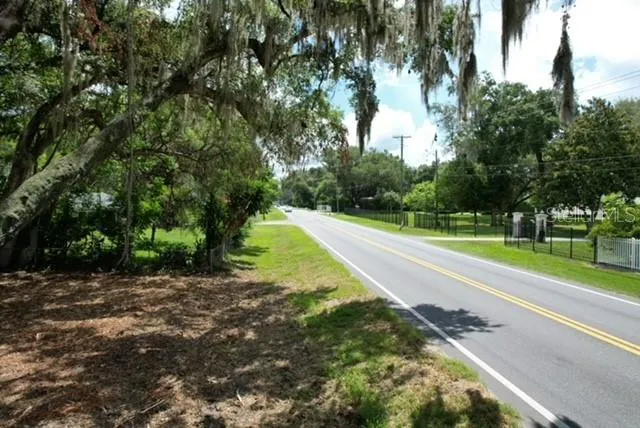 E HWY 25 Ocklawaha, FL 32179