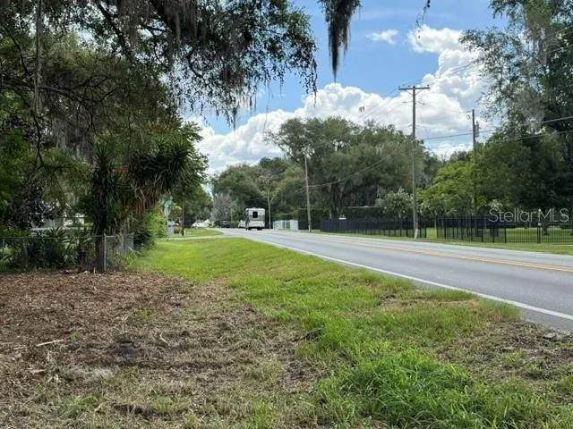 E HWY 25 Ocklawaha, FL 32179