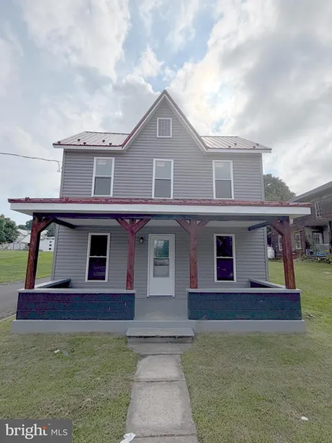 100 MAIN STREET