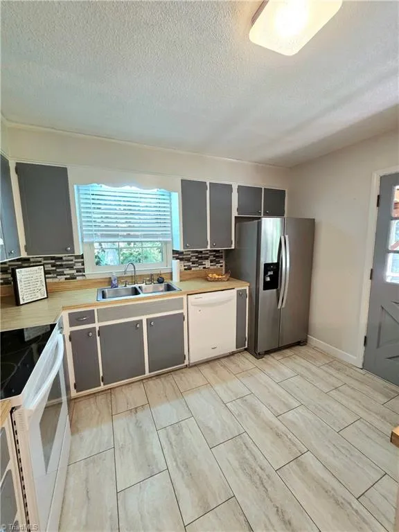 406 Laurel Mountain Road North Wilkesboro, NC 28659