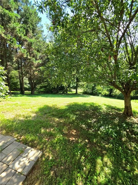 406 Laurel Mountain Road North Wilkesboro, NC 28659